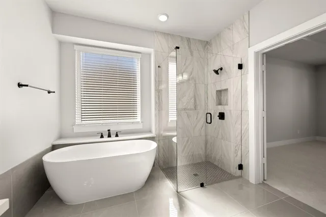 $751,803 | 609 South Hidden Lks Drive, DeSoto, TX 75115