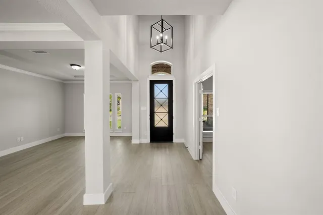 $751,803 | 609 South Hidden Lks Drive, DeSoto, TX 75115