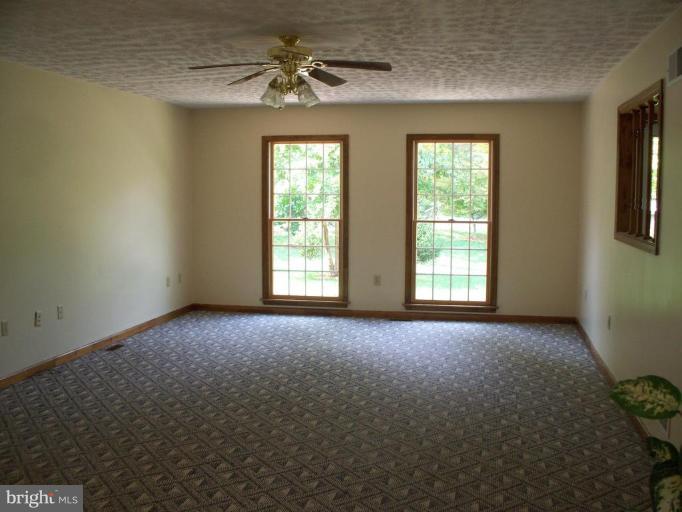 94 Canal Road Falling Waters, WV 25419 - Photo 11 of 29 Living Room #2