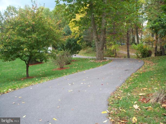 94 Canal Road Falling Waters, WV 25419 - Photo 4 of 29 DRIVEWAY