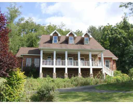 14 Cooper Road Venetia, PA 15367 - Photo 1 of 18 Exterior Front.