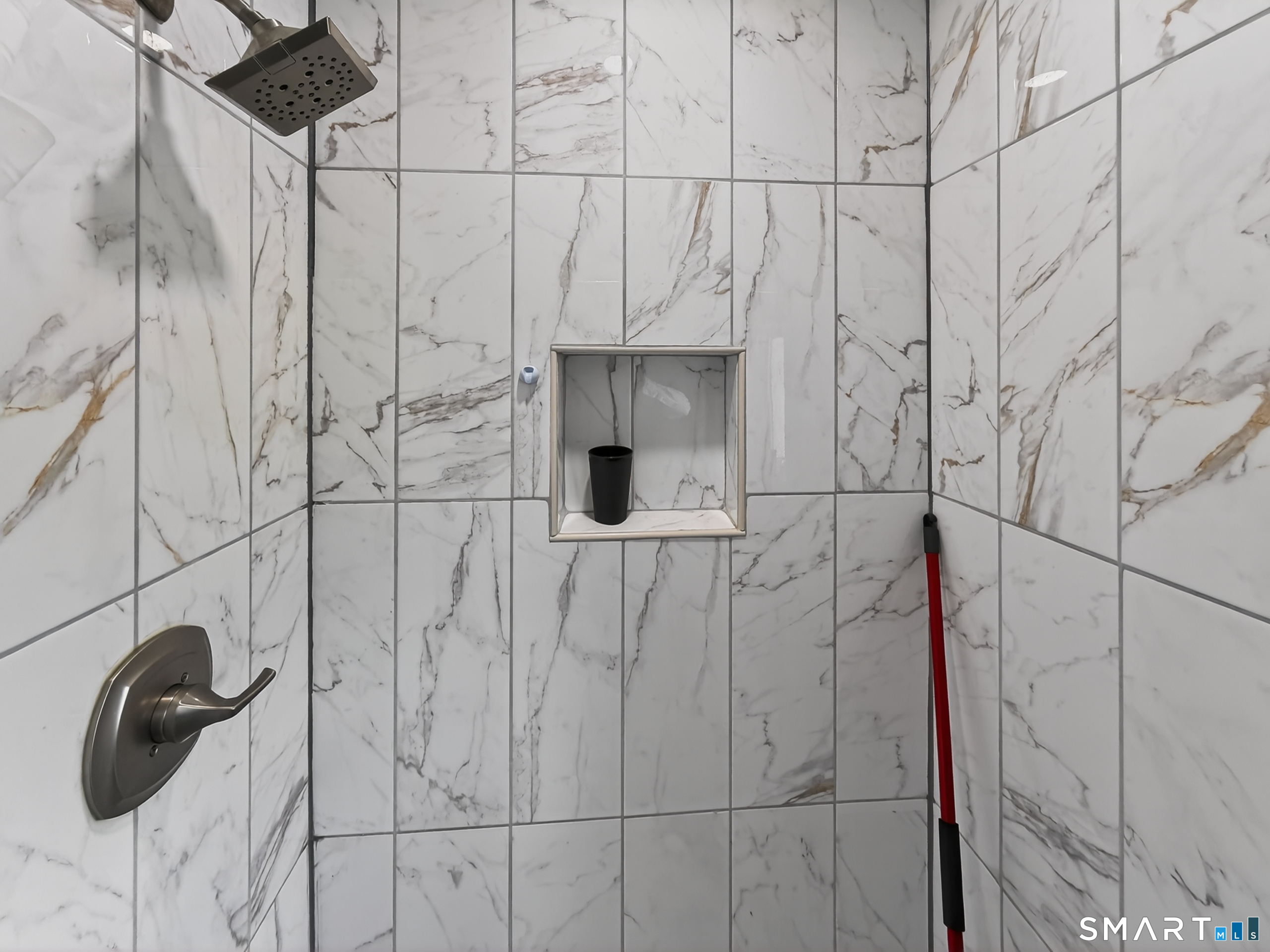 36 Marion Avenue Waterbury, CT 06708 - Photo 14 of 16