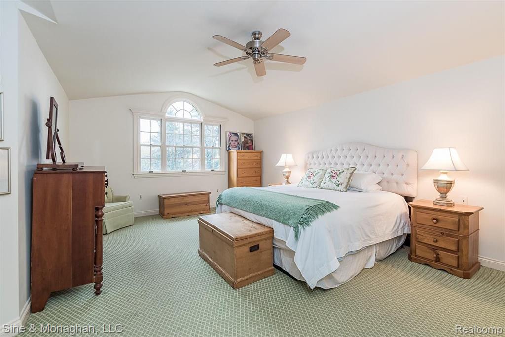 251 Moran Road Grosse Pointe Farms, MI 48236 - Photo 23 of 47