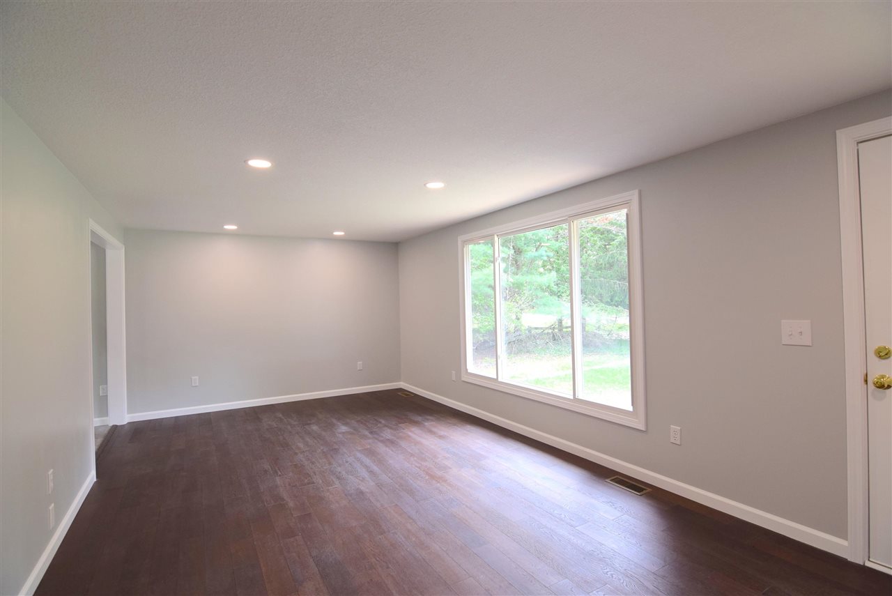 3322 North Stark Road Midland, MI 48642 - Photo 4 of 11 Gallery Image 4