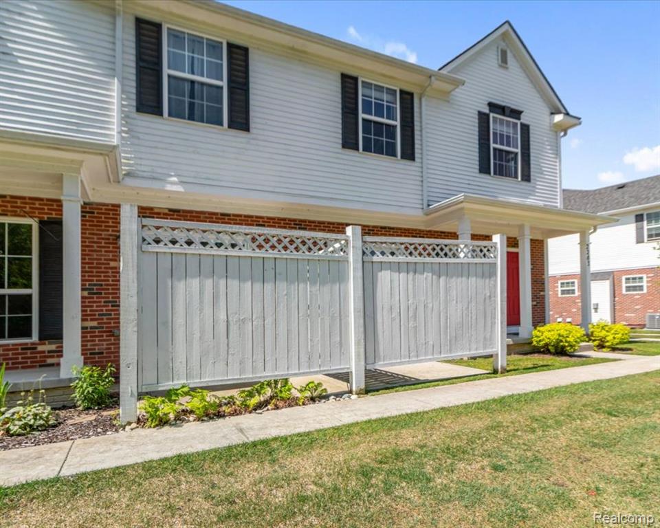 2203 Riversedge Drive Saline, MI 48176 - Photo 4 of 32
