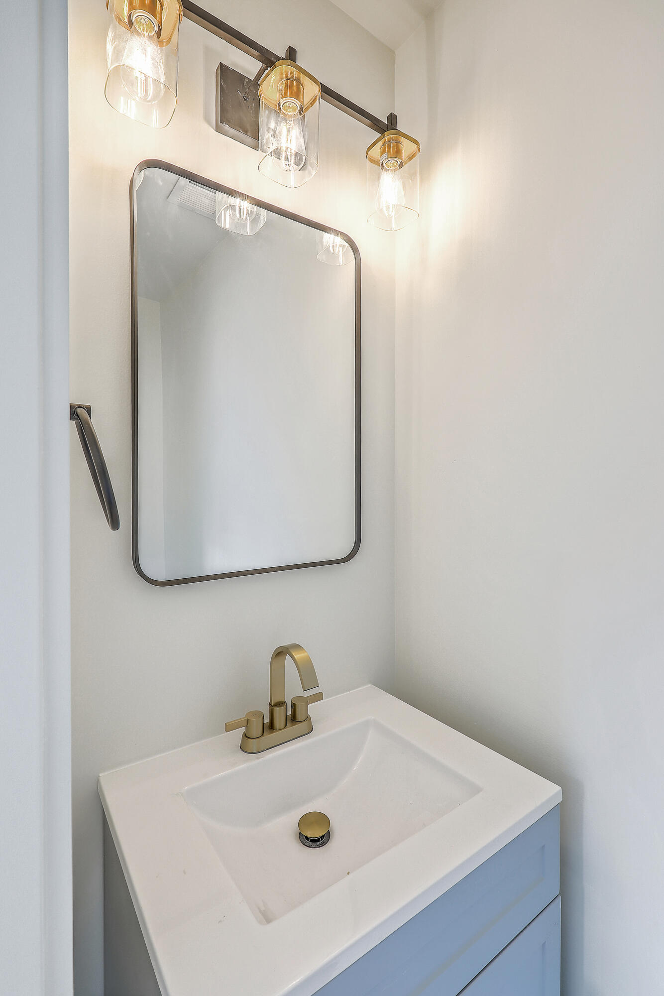 68 Lee Street, Unit A Charleston, SC 29403 - Photo 17 of 29 0W7A0628_29_30_31_32_33_34