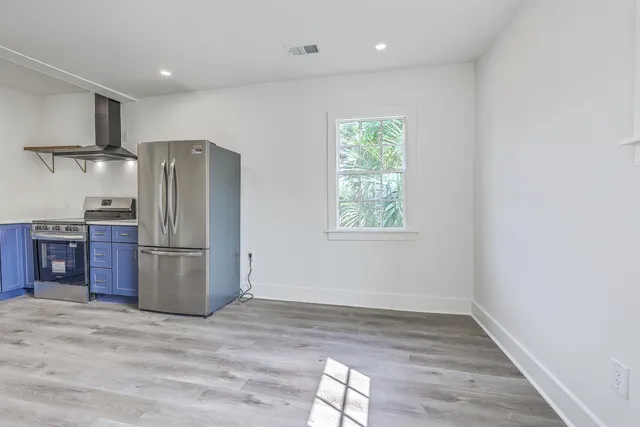 $2,775 | 68 Lee Street, Unit A, Charleston, SC 29403