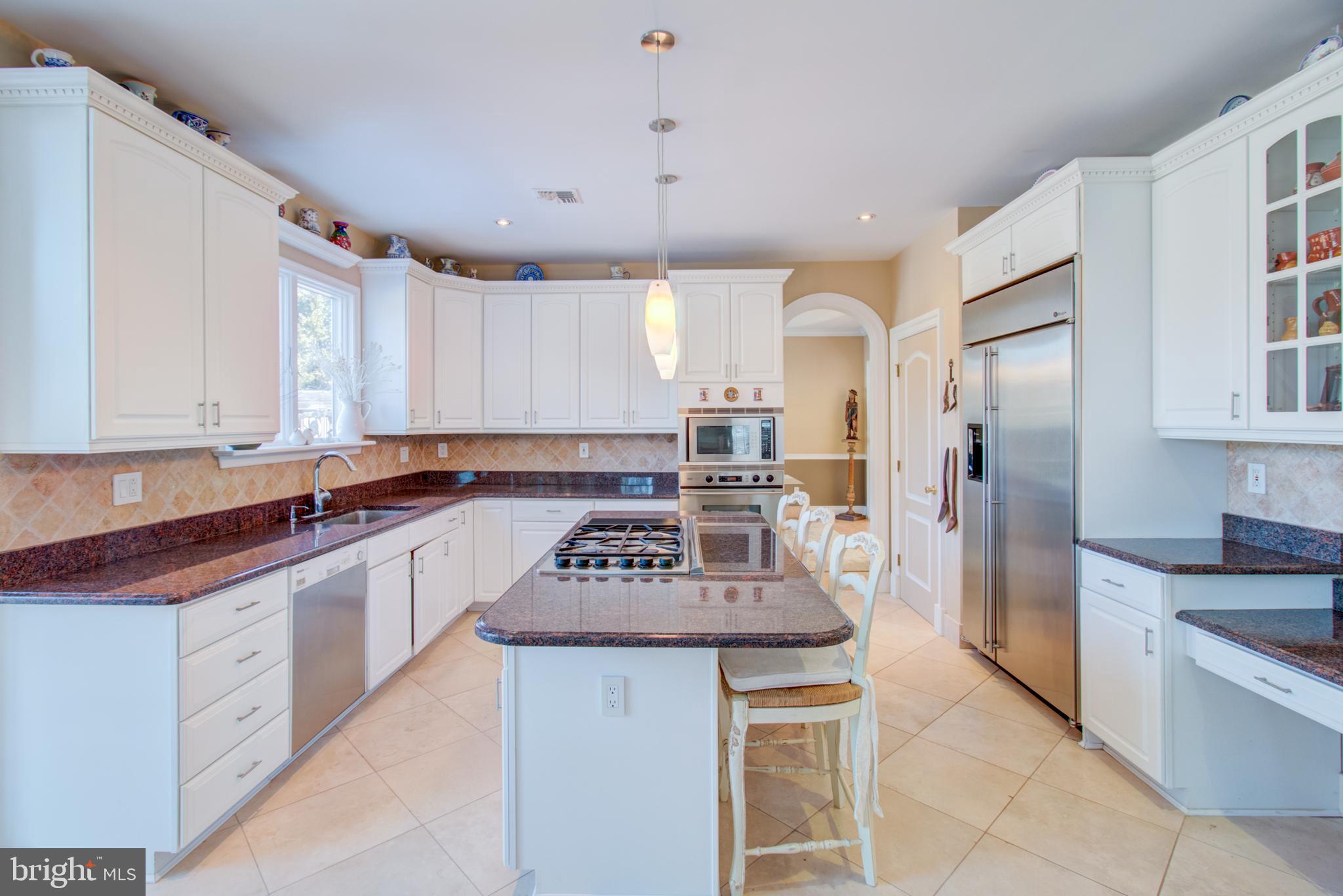 47 Zaitz Farm Road West Windsor, NJ 08550 - Photo 2 of 32