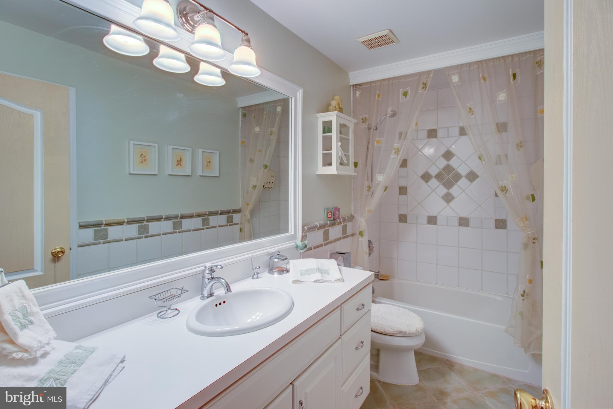 47 Zaitz Farm Road West Windsor, NJ 08550 - Photo 24 of 32