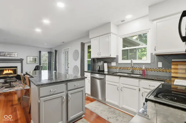 $385,000 | 11526 Crescent Court, Indianapolis, IN 46236