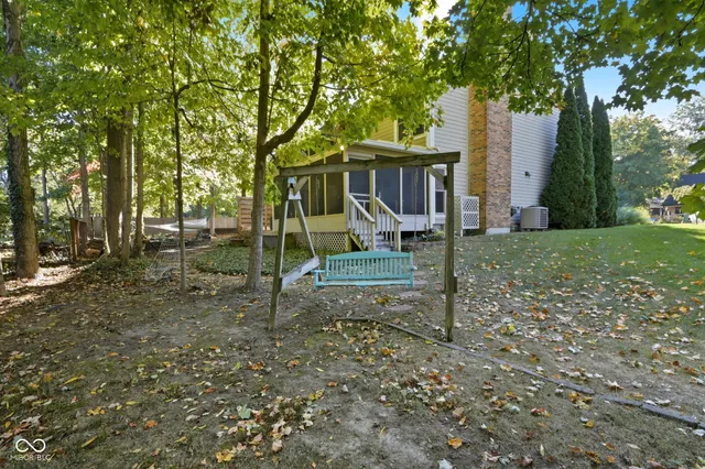 $385,000 | 11526 Crescent Court, Indianapolis, IN 46236