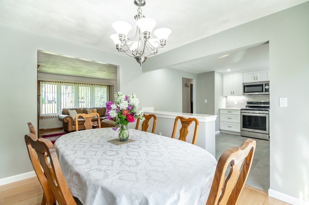 93 Rolling Ridge Lane Methuen, MA 01844 - Photo 11 of 28 Gallery Image 11