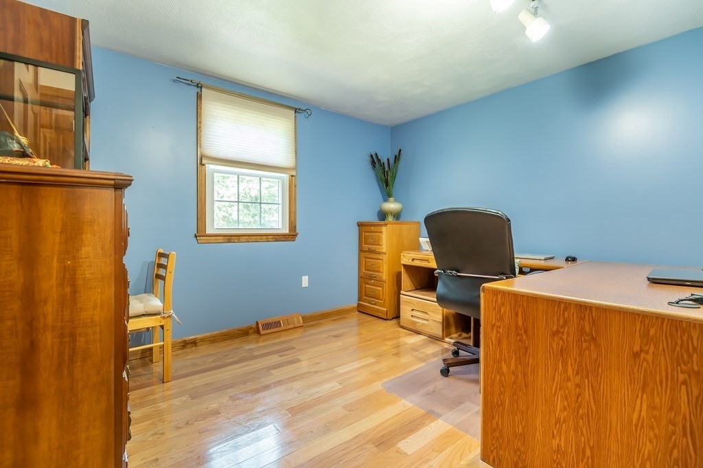 93 Rolling Ridge Lane Methuen, MA 01844 - Photo 19 of 28 Gallery Image 19