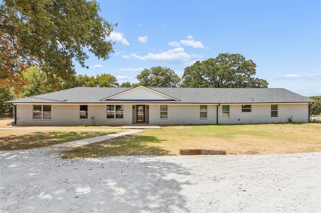 1111 Riley Road Whitesboro, TX 76273 - Photo 1 of 25 Welcome Home!