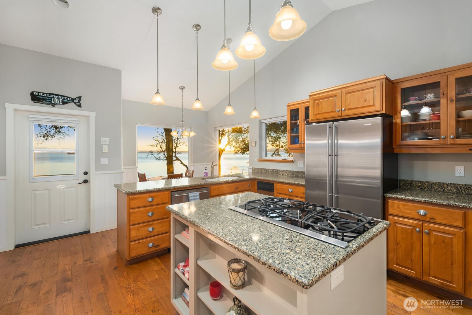 213 Smugglers Cove Road Friday Harbor, WA 98250 - Photo 14 of 40