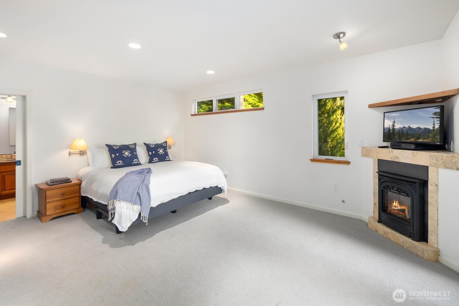 213 Smugglers Cove Road Friday Harbor, WA 98250 - Photo 16 of 40