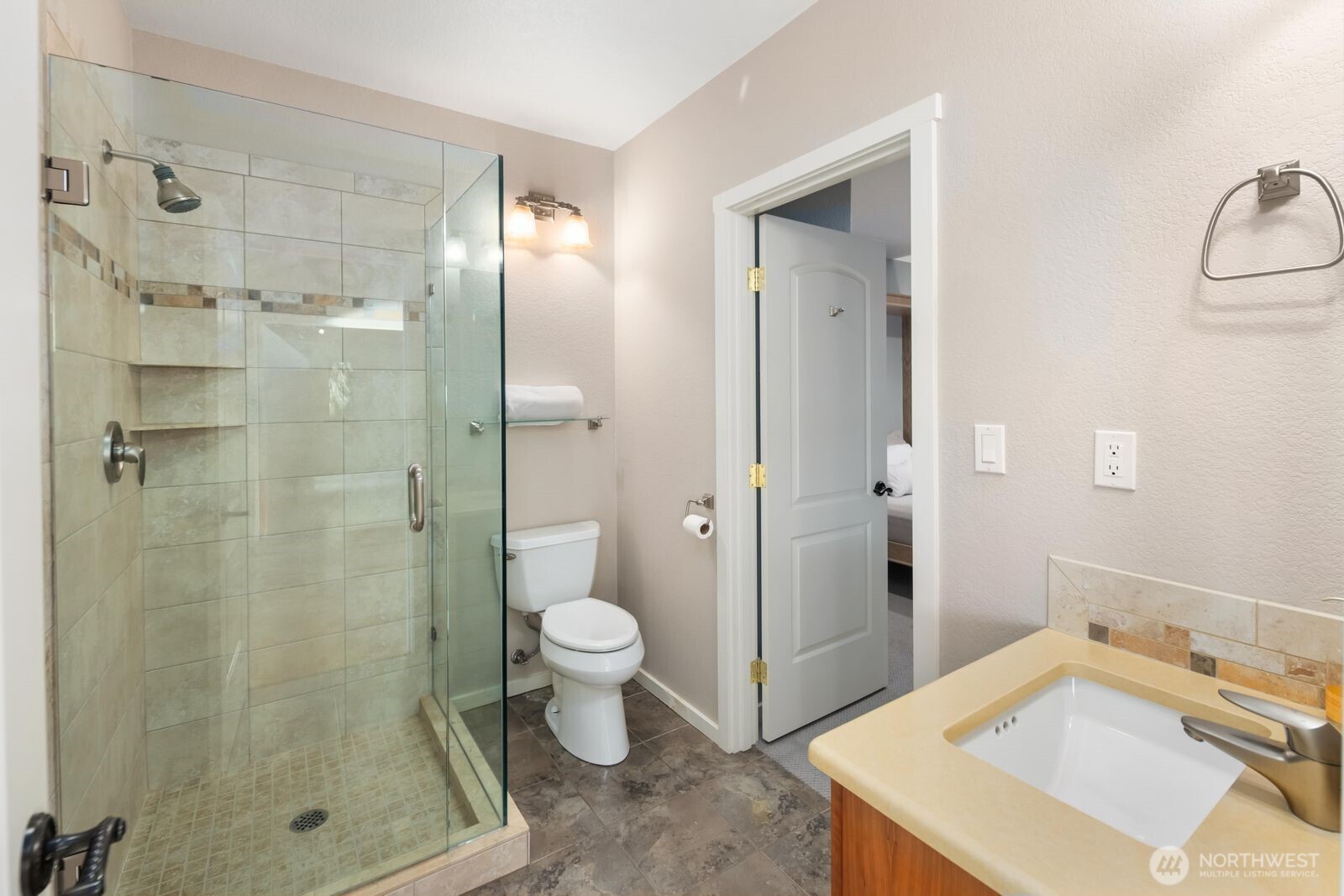 213 Smugglers Cove Road Friday Harbor, WA 98250 - Photo 21 of 40