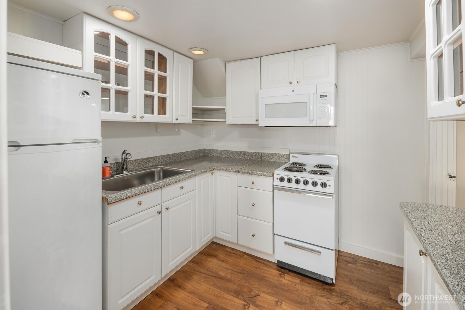 213 Smugglers Cove Road Friday Harbor, WA 98250 - Photo 26 of 40