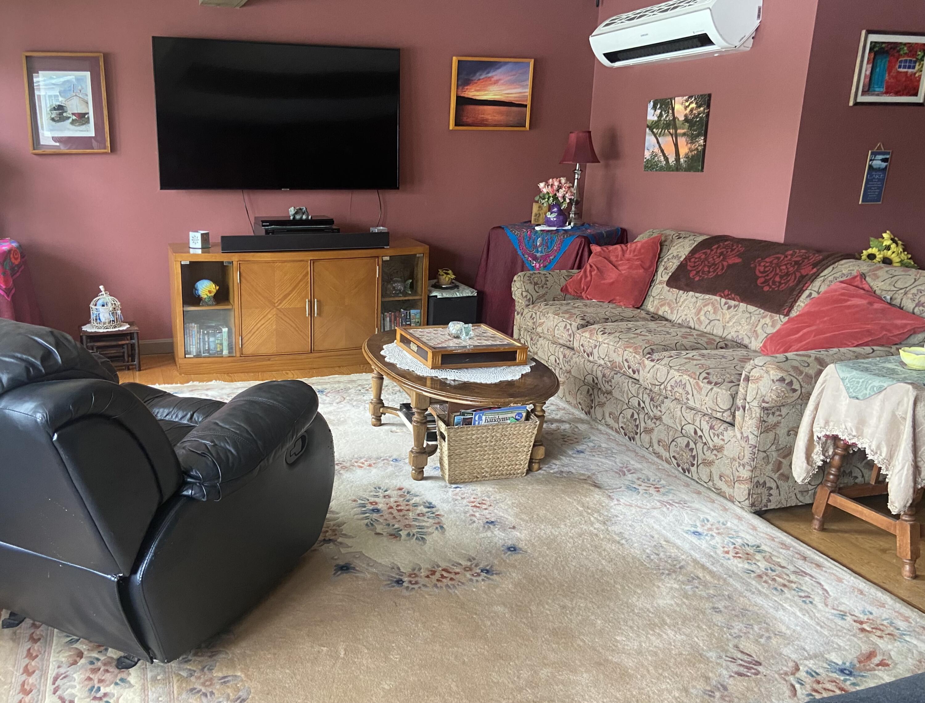 41 Haskell Avenue Raymond, ME 04071 - Photo 29 of 68 LivingRoomR