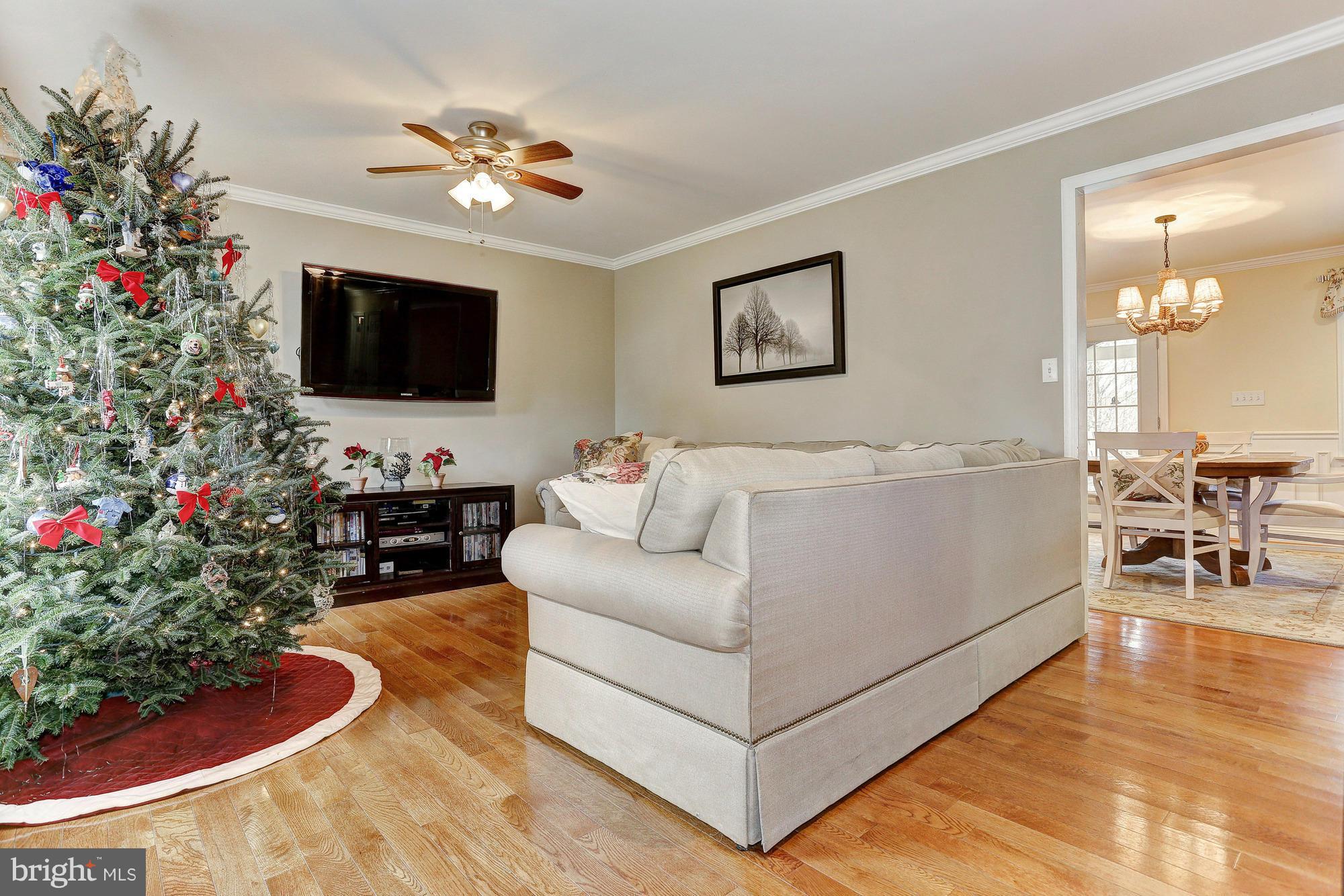 2132 Bellvale Road Fallston, MD 21047 - Photo 7 of 29 Living Room