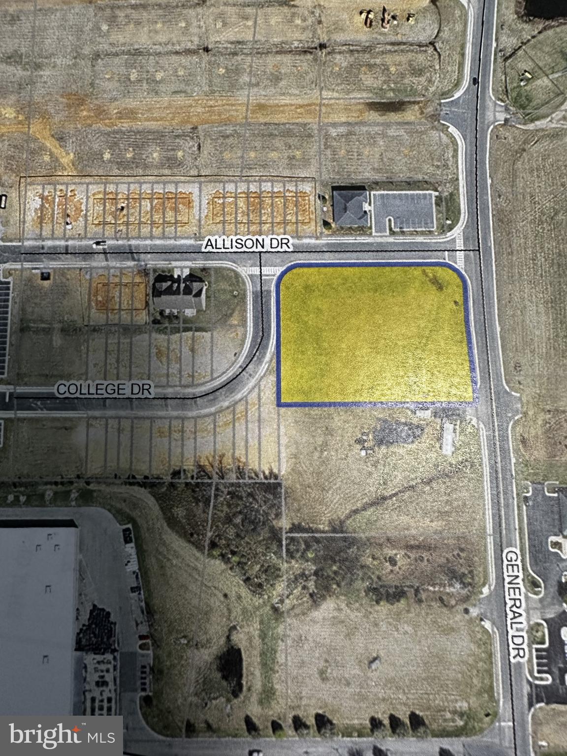 General Drive Luray, VA 22835 - Photo 2 of 4 a bathroom with a tub