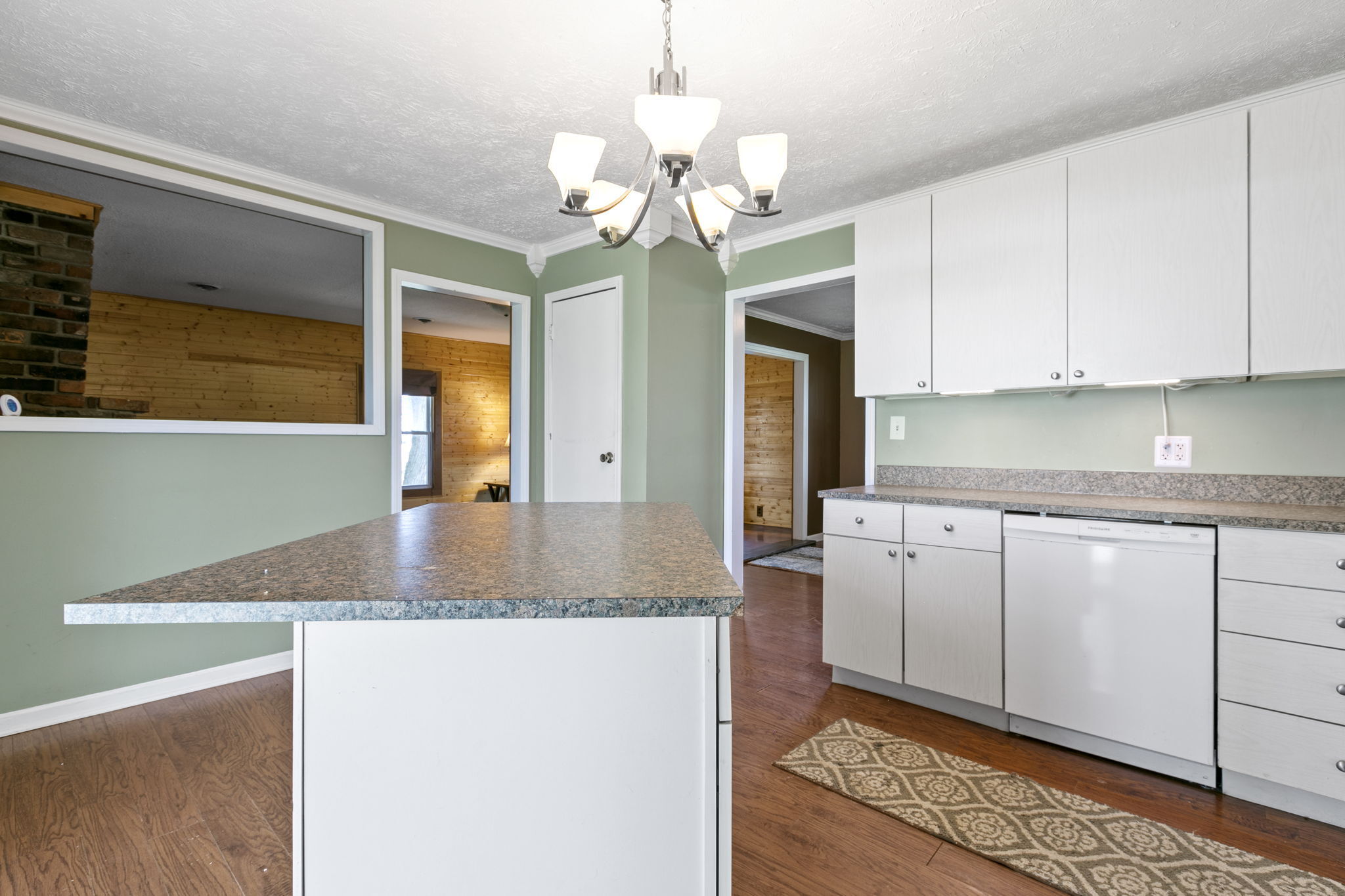 1586 North Blue Road Greenfield, IN 46140 - Photo 16 of 44 Gallery Image 16