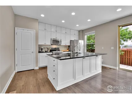 $760,000 | 4974 Akron Street, Denver, CO 80238