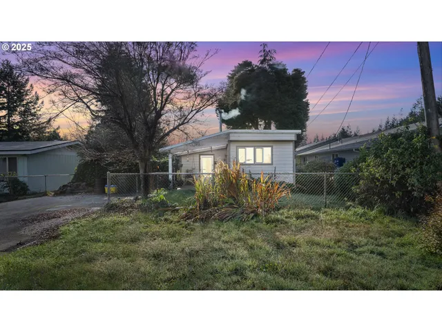 $135,000 | 1735 Pennsylvania Street, Coos Bay, OR 97420