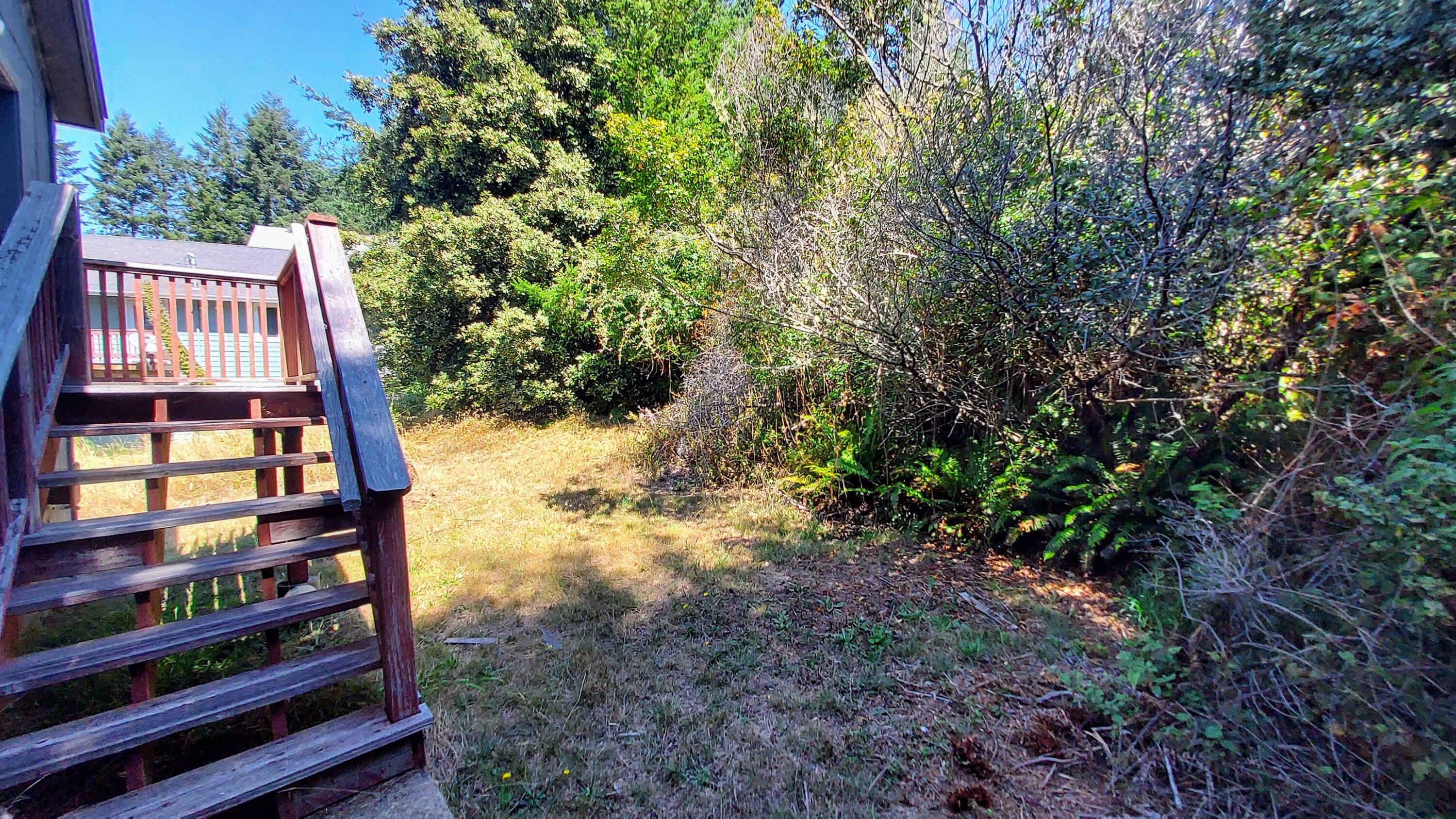 400 Seafoam Road Whitethorn, CA 95589 - Photo 42 of 57