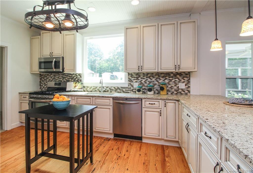 108 Ridge Road Fort Mill, SC 29715 - Photo 5 of 21 Gallery Image 5