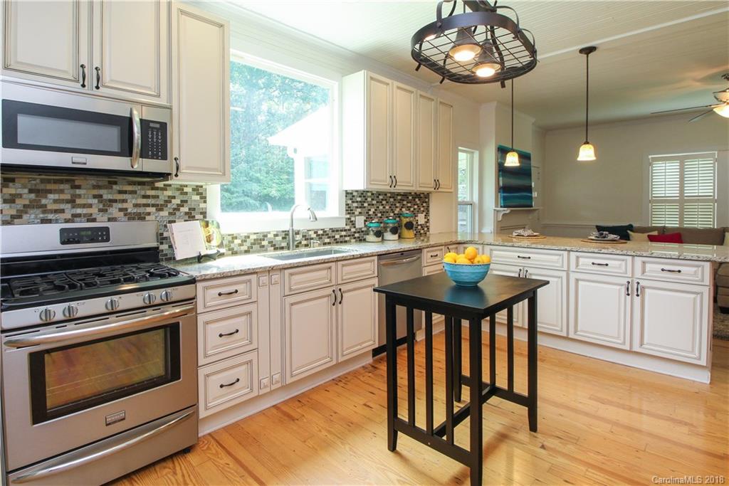 108 Ridge Road Fort Mill, SC 29715 - Photo 6 of 21 Gallery Image 6