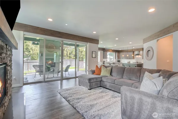 $1,250,000 | 4425 South 352nd Lane, Auburn, WA 98001