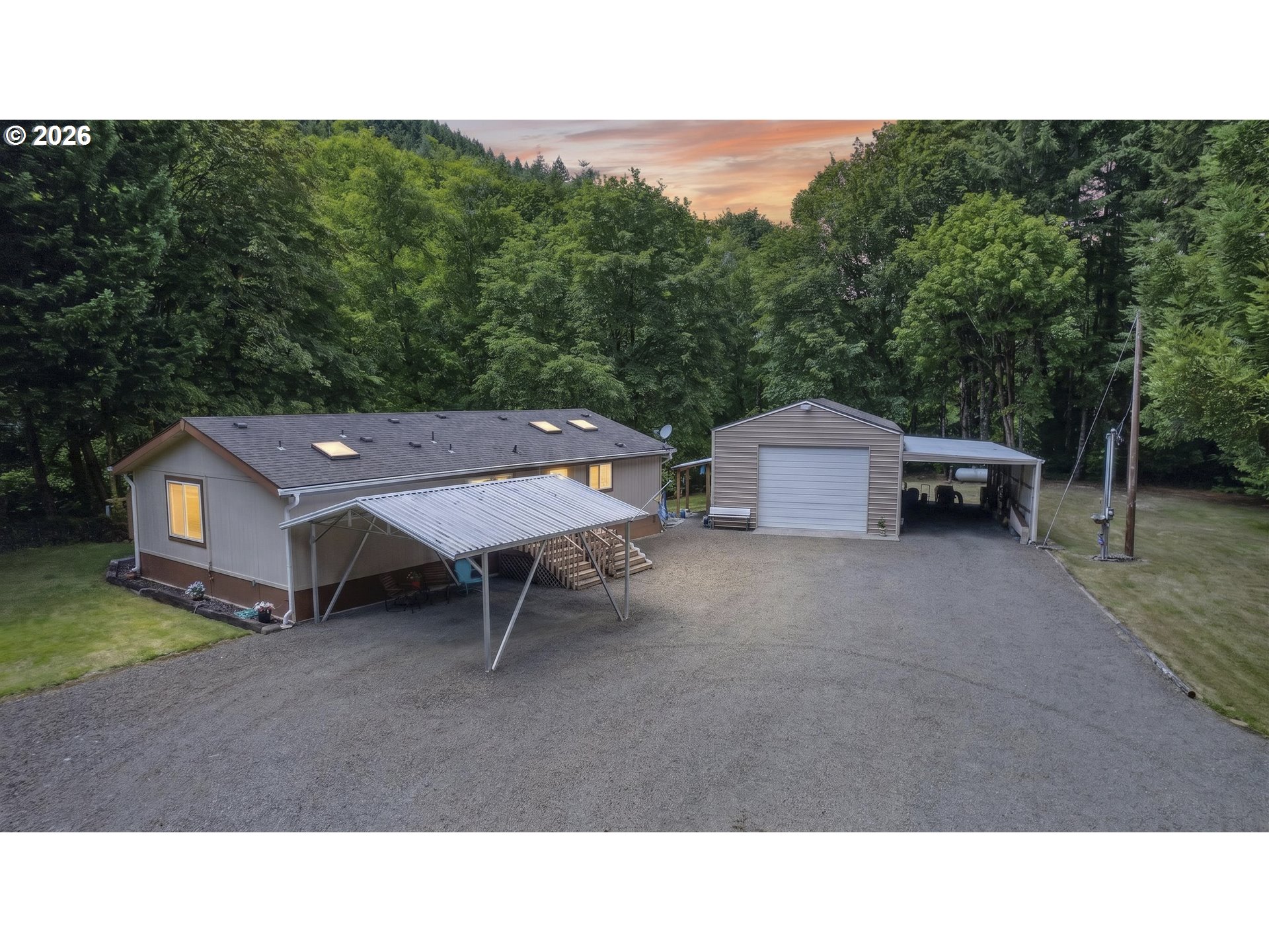 12290 Highway 126 Mapleton, OR 97453 - Photo 7 of 43