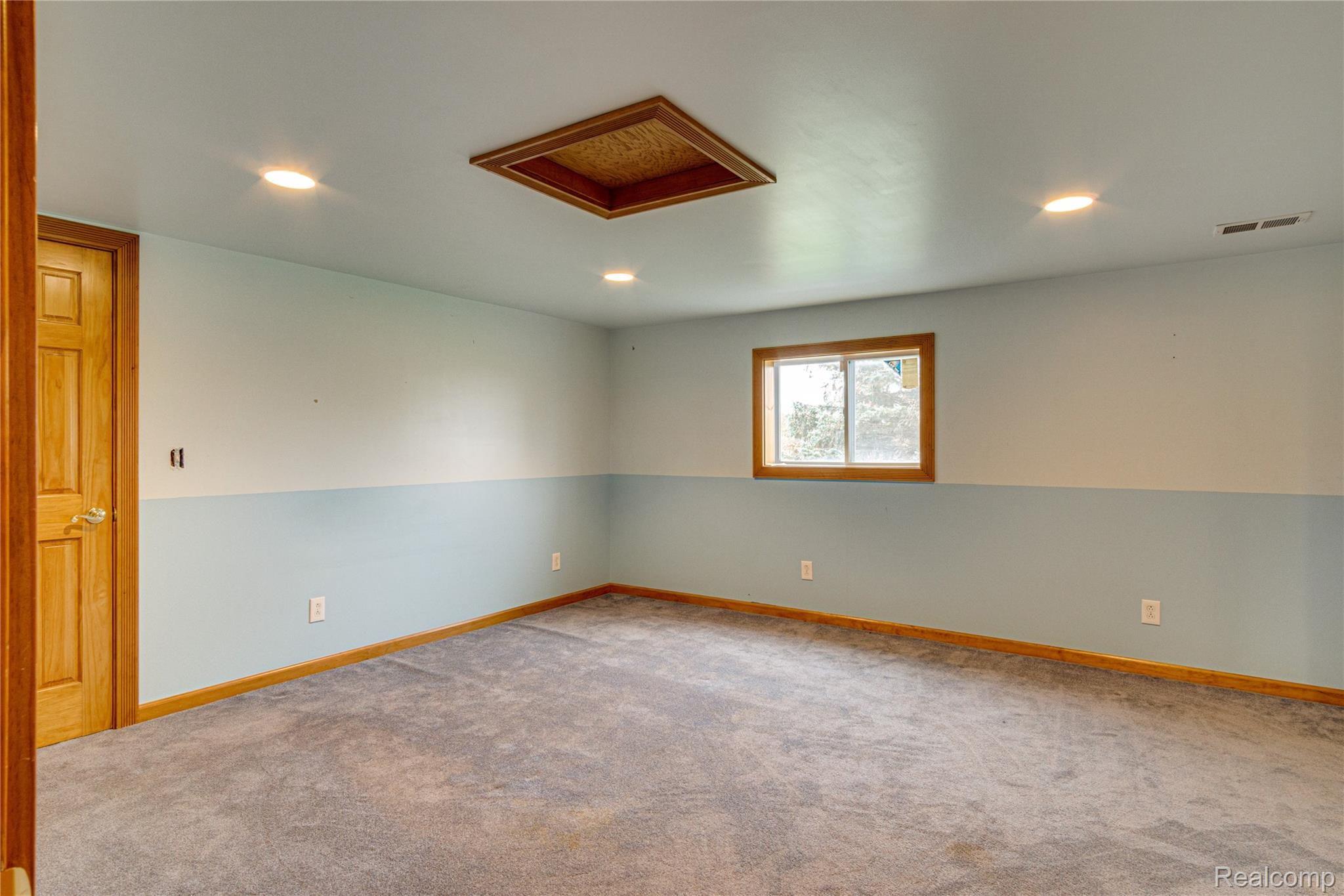 10142 Baldwin Road Gaines, MI 48436 - Photo 19 of 32 Interiors (21 of 29).jpg