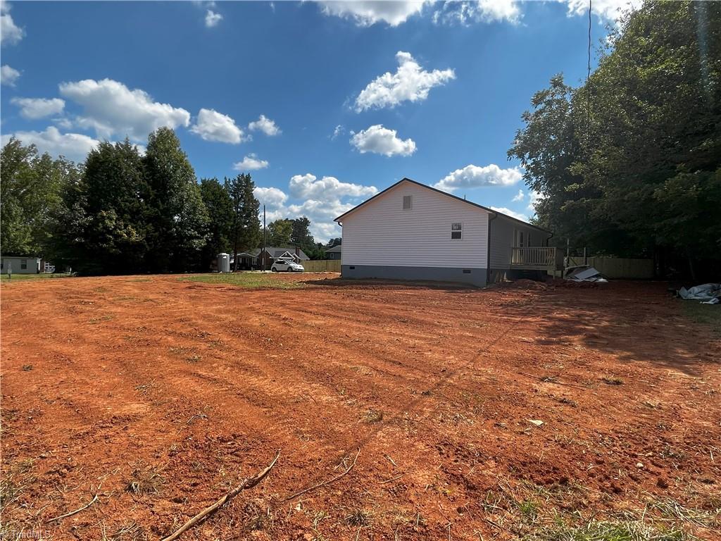 134 Bowers Road Lexington, NC 27292 - Photo 5 of 39 Gallery Image 5