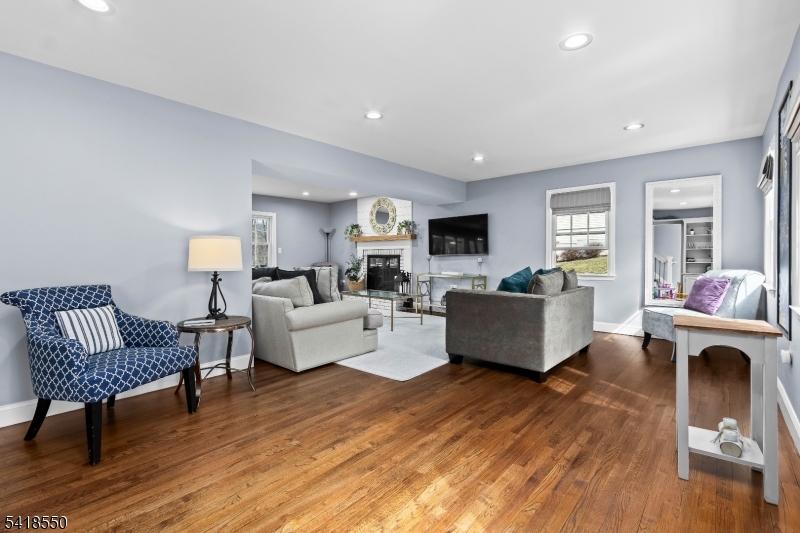 31 Mockingbird Road Hackettstown, NJ 07840 - Photo 4 of 39