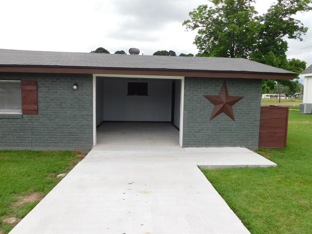 300 South Main Street Springhill, LA 71075 - Photo 2 of 35