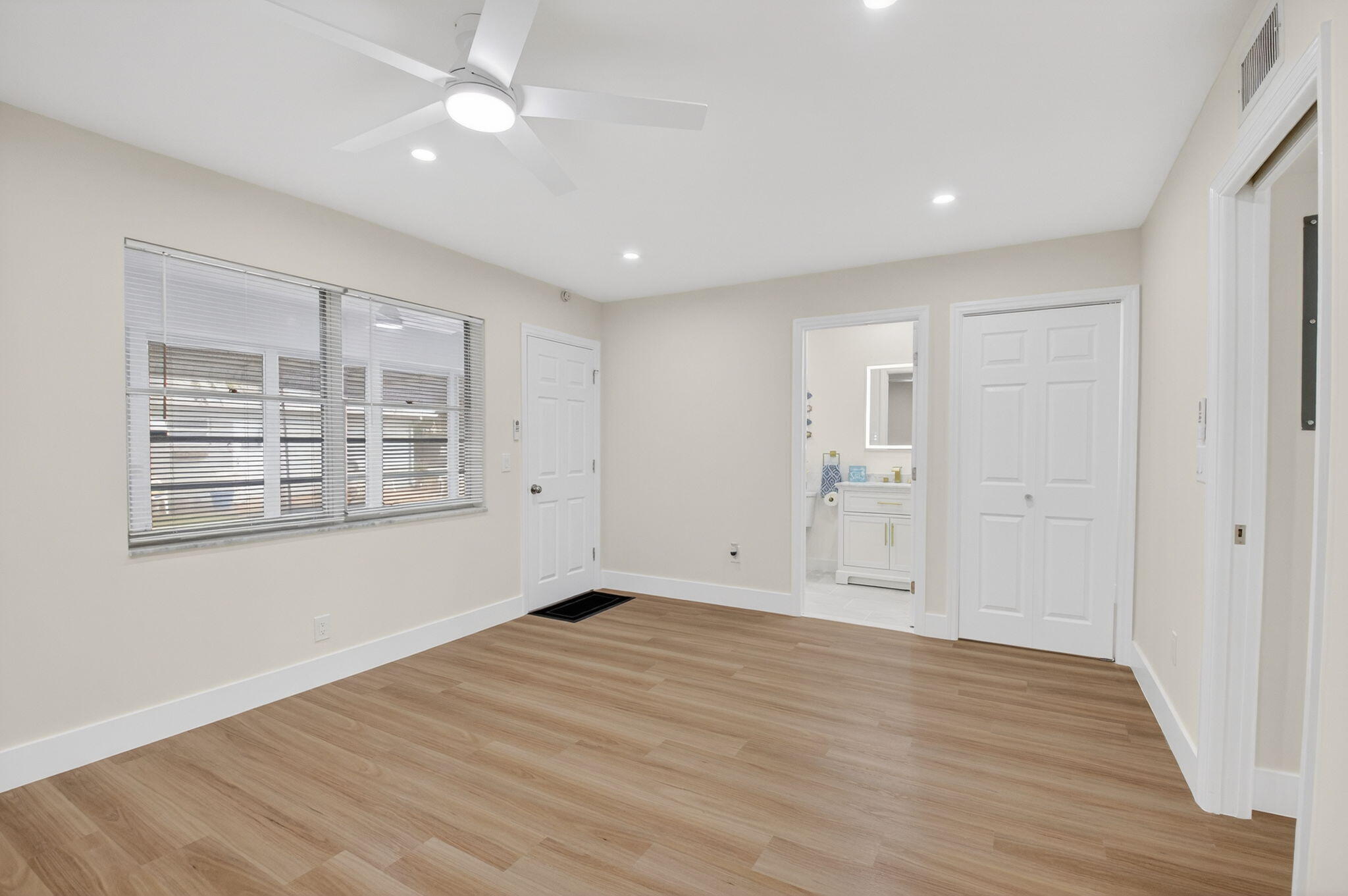 760 High Point Boulevard, Unit C Delray Beach, FL 33445 - Photo 18 of 38 22-web-or-mls-DSC_0161