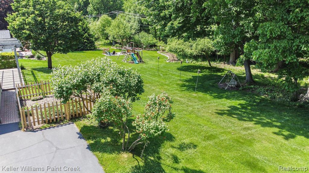 1552 North Fairview Lane Rochester Hills, MI 48306 - Photo 24 of 34