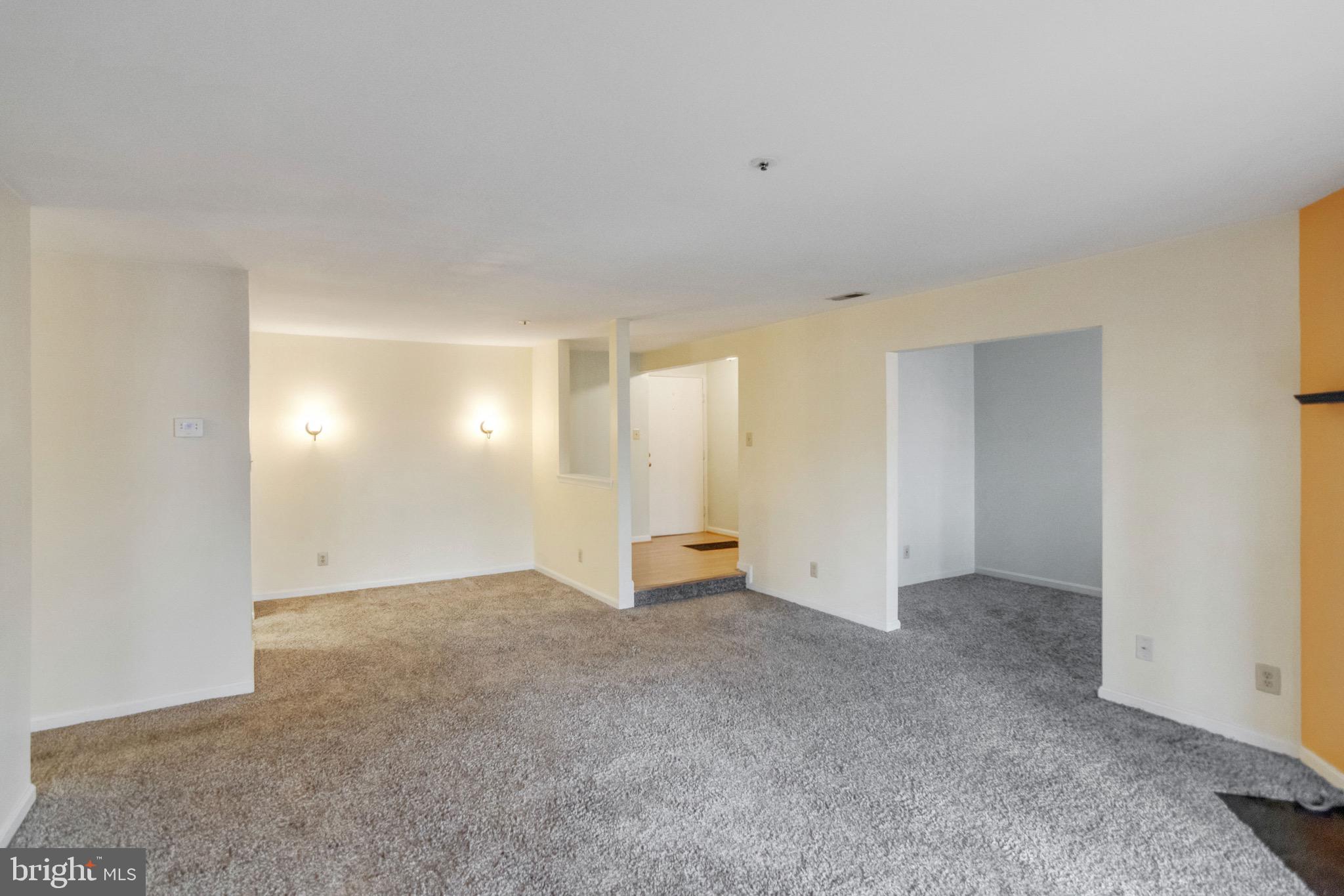 4914 Columbia Road, Unit 3 Columbia, MD 21044 - Photo 5 of 30 Entry