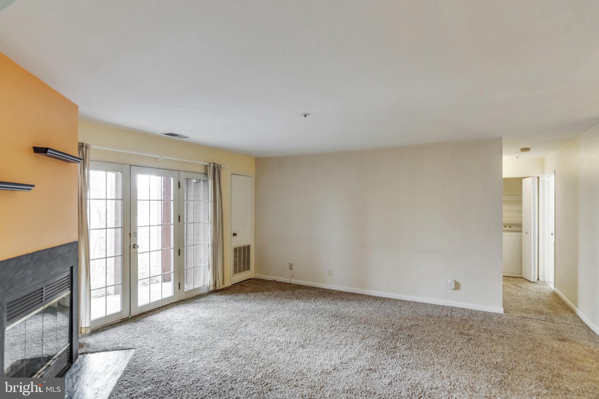 4914 Columbia Road, Unit 3 Columbia, MD 21044 - Photo 9 of 30 Light Filled Living Room