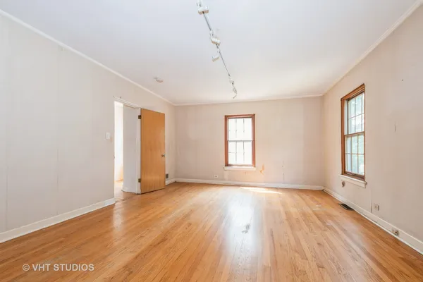 $550,000 | 10057 South Bell Avenue, Chicago, IL 60643