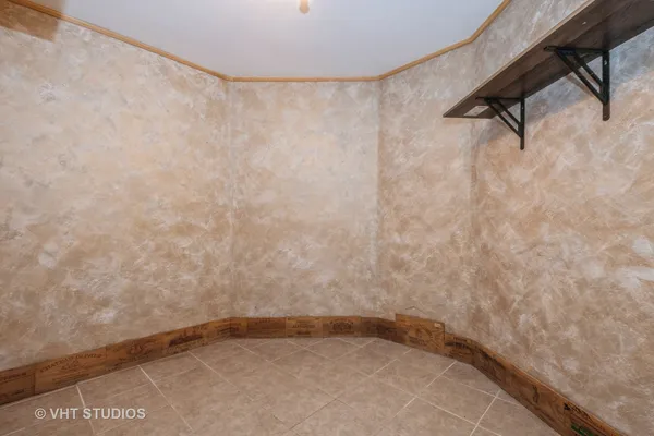 $550,000 | 10057 South Bell Avenue, Chicago, IL 60643