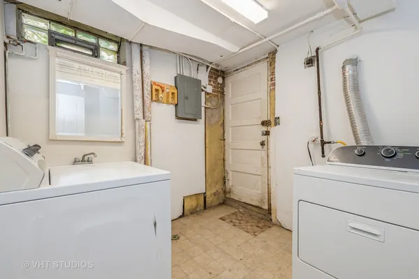$550,000 | 10057 South Bell Avenue, Chicago, IL 60643
