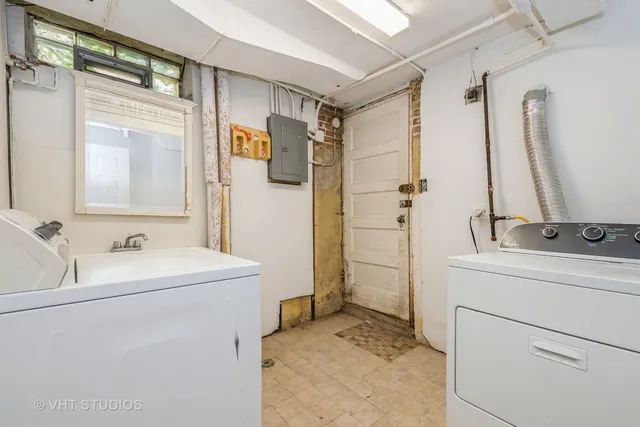 $589,000 | 10057 South Bell Avenue, Chicago, IL 60643