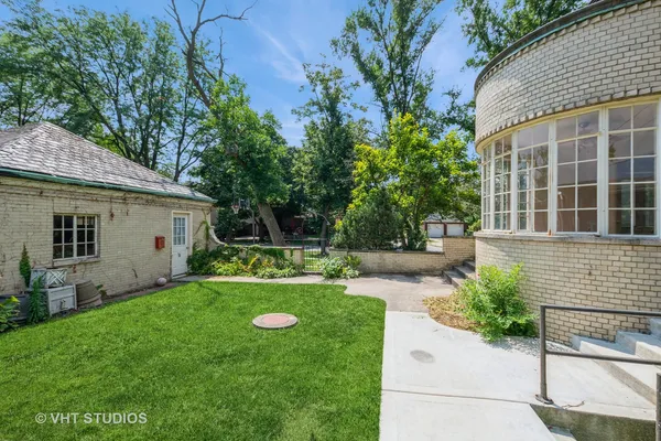 $550,000 | 10057 South Bell Avenue, Chicago, IL 60643