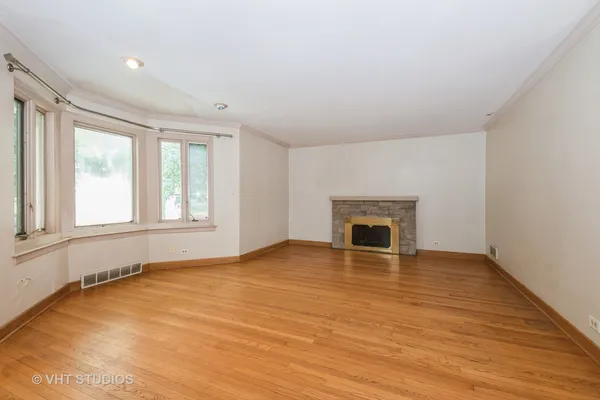 $550,000 | 10057 South Bell Avenue, Chicago, IL 60643