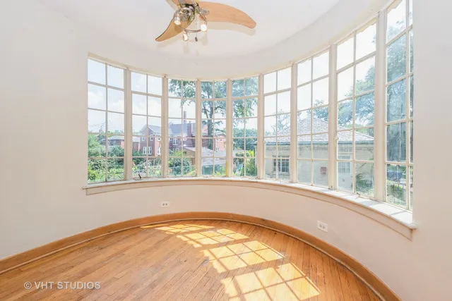 $589,000 | 10057 South Bell Avenue, Chicago, IL 60643