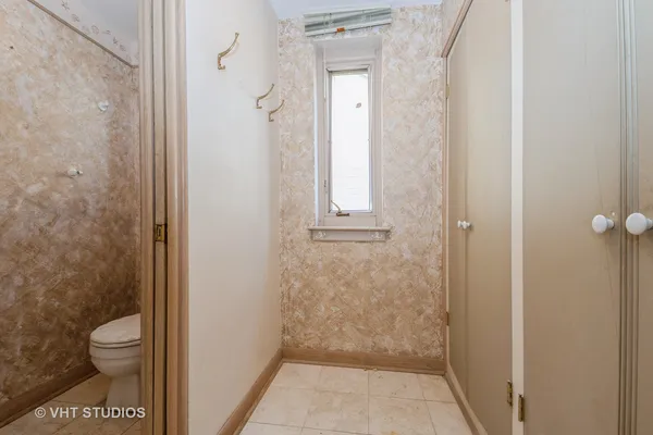 $550,000 | 10057 South Bell Avenue, Chicago, IL 60643