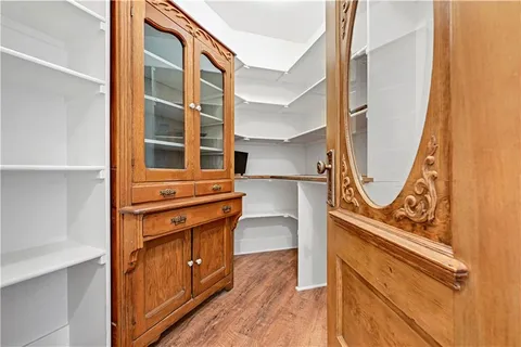 $945,000 | 30424 West 271st Street, Paola, KS 66071